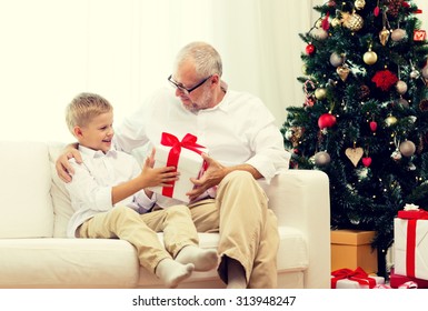 Family Holidays Generation Christmas People Concept Stock Photo ...