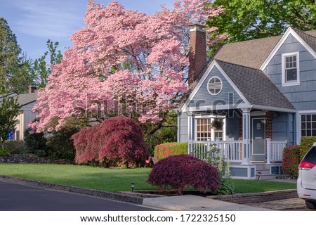 Family home and garden in Gresham Oregon surrounded in Spring colors.