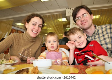 Family Hotel Dinner