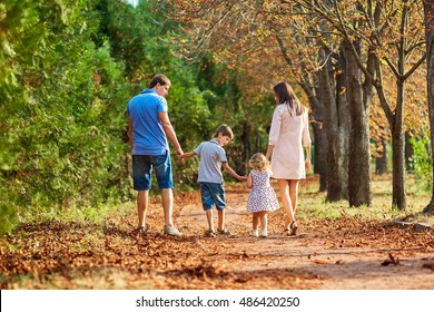 434,238 Children Nature Walk Images, Stock Photos & Vectors | Shutterstock