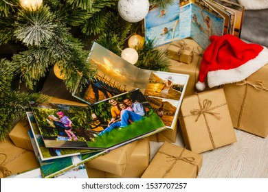 Family Photo Album On Christmas