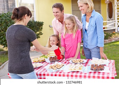 Family Running Charity Bake Sale