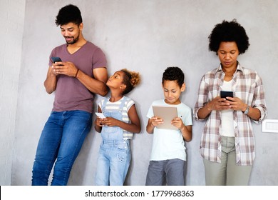 Family Sharing There Privacy Data By Using Digital Devices, Phones, Tablets