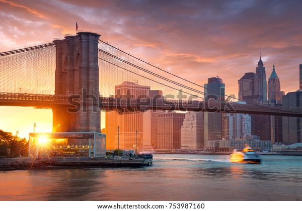 Photo de stock Célèbre pont Brooklyn à New York 753987160 | Shutterstock
