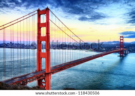 famous Golden Gate Bridge, San Francisco at night, USA Foto d'archivio © 
