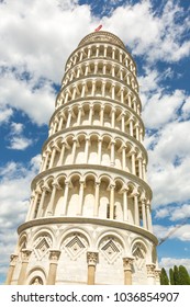 The famous leaning tower of pisa, Italy