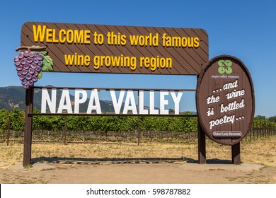 Famous Napa Valley Welcoming Sign