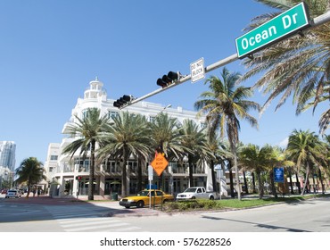 Ocean Drive Miami Images Stock Photos Vectors Shutterstock