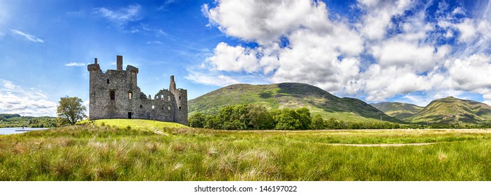 Famous Scottish Landmark Of Kilchurn Castle, By Loch (lake) Awe.