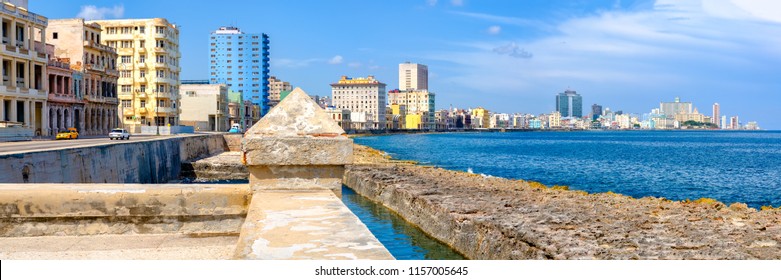 6,149 Malecon Cuba Images, Stock Photos & Vectors | Shutterstock