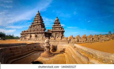 Famous Tamil Nadu landmark, UNESCO world heritage - Shore temple, world heritage site in Mahabalipuram,South India, Tamil Nadu, Mahabalipuram