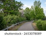 Farewell Bend Park, urban park along Deschutes River with Deschutes River Trail running through it, picnic shelters, a boardwalk and boat launch