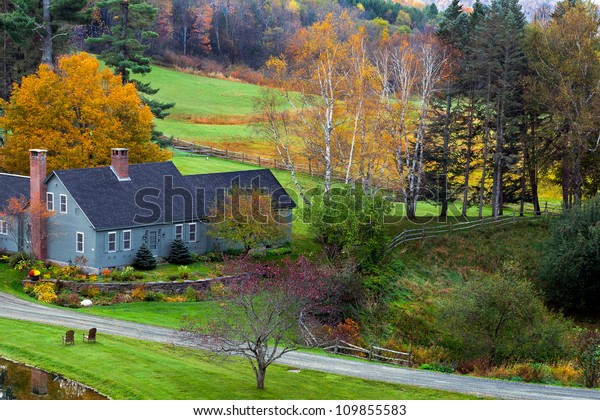 Farm House Green Fields Colorful Fall Stock Photo 109855583 | Shutterstock