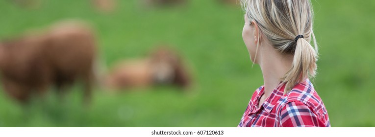 Farmer using notepad