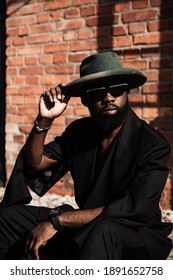  Fashion Black Man Walking On Street. Fashionable Portrait Of African American Male Model. Street Style 