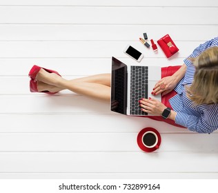 Fashion Blogger Writing On Laptop Computer