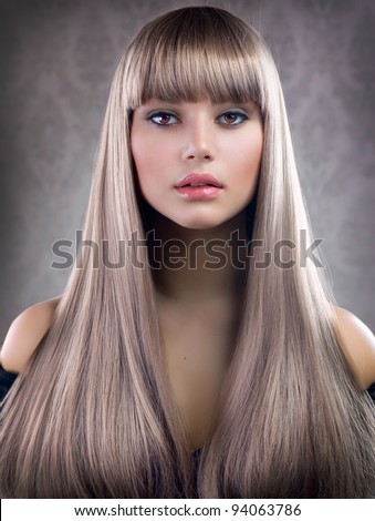 Similar – Foto Bild Portrait einer blonden, schönen, lächelnden Frau in einem roten Kleid vor einer roten Wand