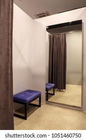 Imagenes Fotos De Stock Y Vectores Sobre Fitting Room In