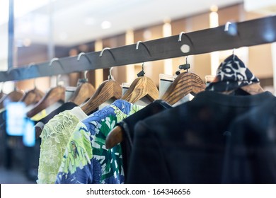 Fashion Clothing Rack Display 