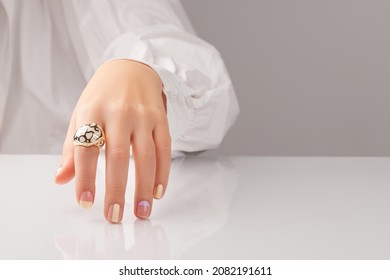 Fashion jewelry accessories. Trendy minimal spring summer nail design