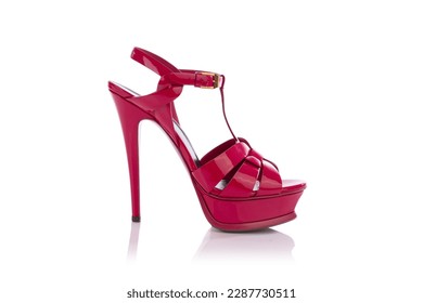 Fashion Ladies Shoes Women's Footwear Shiny Fuchsia Sandals Side Foto Stock
