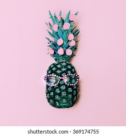 Fashion Lady Pineapple. Pretty In Pink