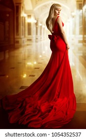 Imagenes Fotos De Stock Y Vectores Sobre Prom Gowns Shutterstock