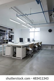 Mode und moderne Büroeinrichtung