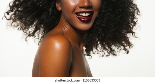 Fashion studio portrait of an extraordinary beautiful african american model 