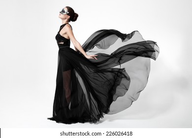 lady with the black dress