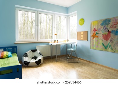 Fashionable New Kid's Room With Wooden Floor