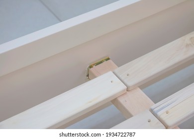 Fasteners For A Wooden Bed Frame 
