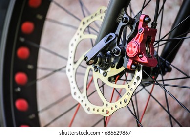 Fat Bike MTB hydraulic front disc brake, close-up