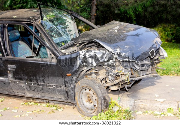 Fatal Car Accident Head On Collision Stock Photo (Edit Now) 36021322