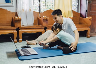 5,109 Dad daughter exercise Images, Stock Photos & Vectors | Shutterstock