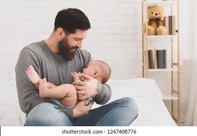 302 Sad Single Father With Baby Images, Stock Photos & Vectors ...