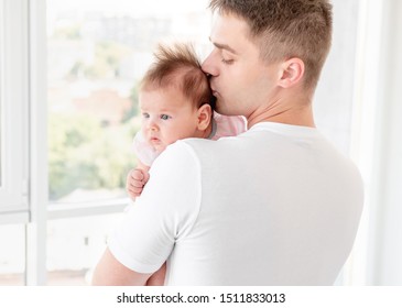 Father Kissing Infant Sweet Daughter Stock Photo 1511833013 | Shutterstock