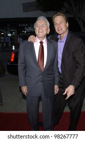 Father Son Actors Kirk Douglas Michael Stock Photo 98267777 | Shutterstock