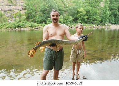 Father And Son Caught A Huge Fish Longnose Gar (Lepisosteus Osseus)