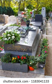 Father-lachaise (Edith Piaf) Cemetery In Paris On 16/09/2018