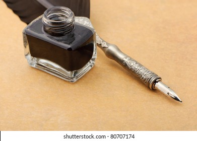 8,900 Quill ink bottle Images, Stock Photos & Vectors | Shutterstock