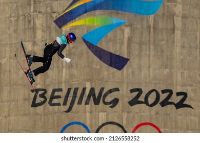 February 08, 2022 - Beijing, CHN: Eileen Gu AILING (CHN) competes in the BEIJING 2022:  Freestyle Skiing Women's at the Big Air Shougang in Beijing, China during the 2022 Beijing Winter Olympics.