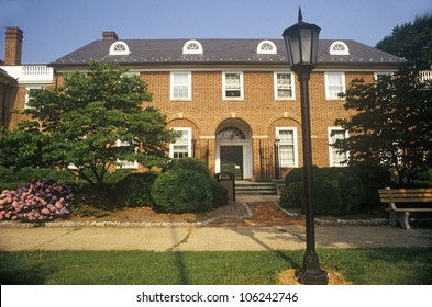 FEBRUARY 2005 - Red brick courthouse in Fairfax County, VA