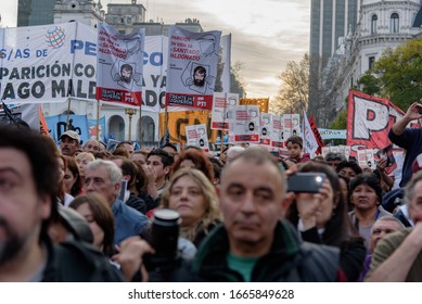 Federal Capital, Buenos Aires, Argentina - September 01, 2017: Mobilization Calling For Justice For The First Month Of Forced Disappearance Followed By Death Of Santiago Maldonado