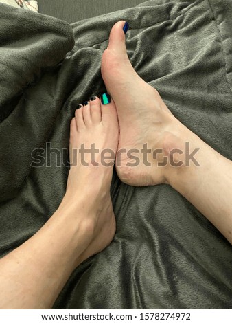 Women’s feet - female feet pretty toes