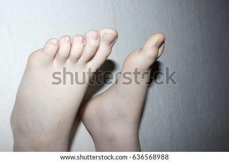 feet of teen Feet of teen