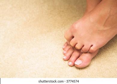 Why do toes curl up