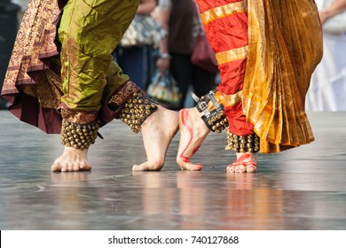 The feet of two Indian dancers