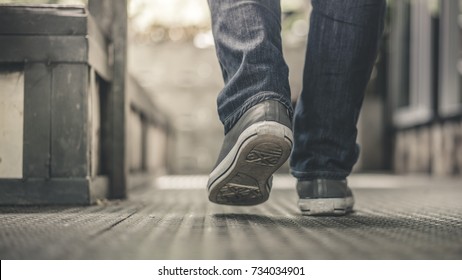 Feet Walking Street 