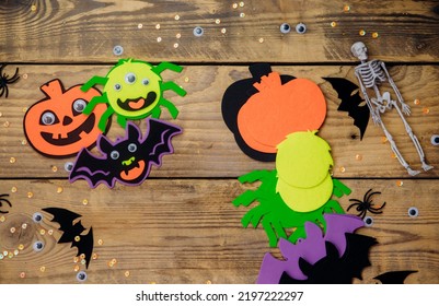 Felt Pumpkin, Spider And Bat For Halloween. How To Make A Decor For Congratulations And Fun On Halloween. Children's Art Project. Handmade Work.